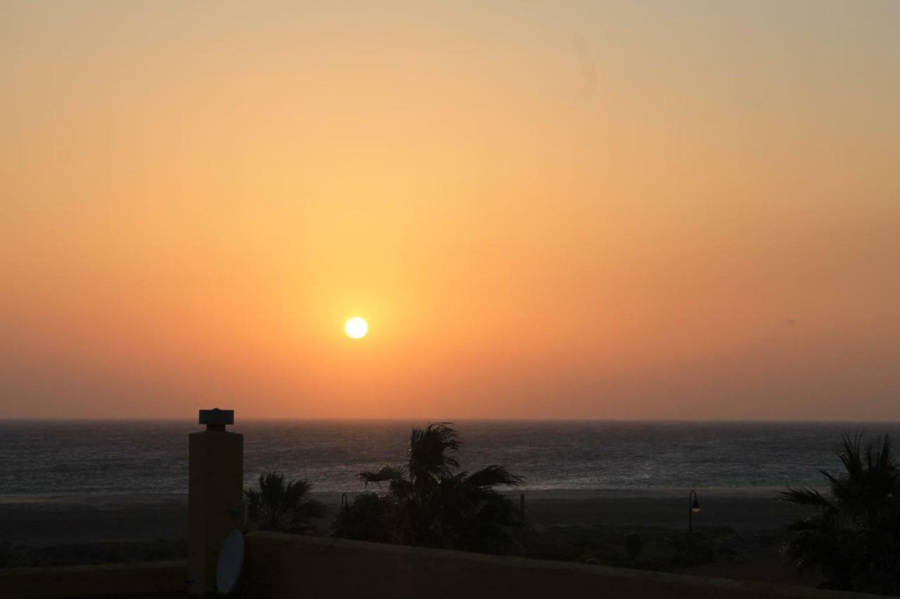 Tarifa Beach Apartment With Ocean Views And Pool Εξωτερικό φωτογραφία